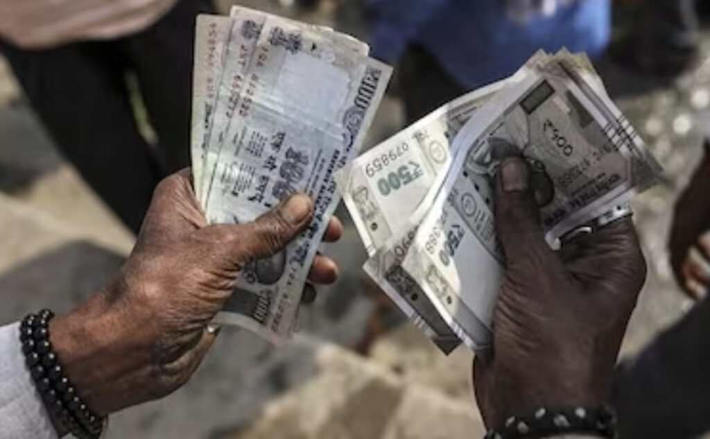 India will replace the minimum wage with the living wage system by 2025